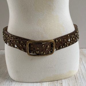 New York and Company Brass and faux stone genuine leather belt